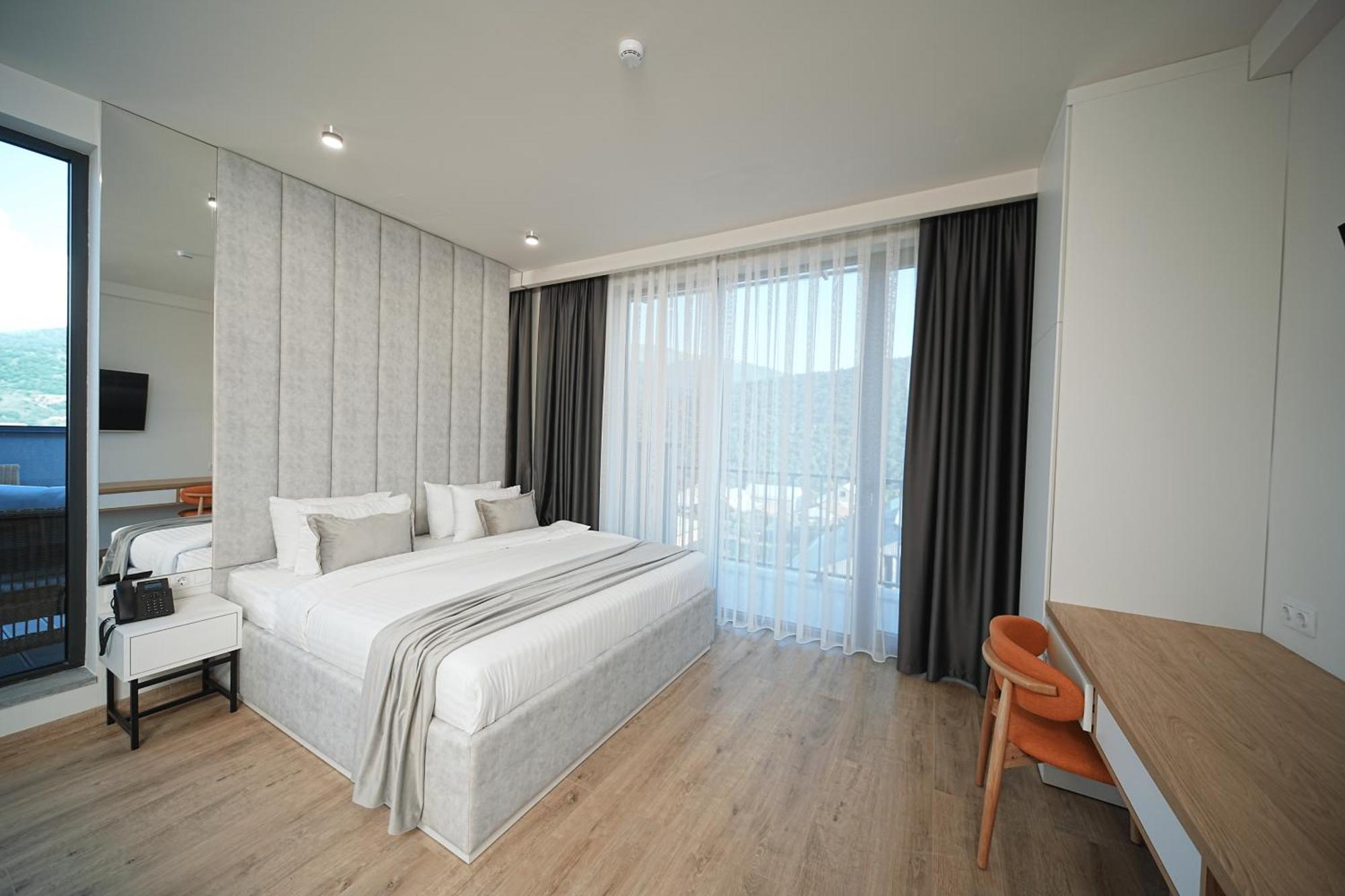Dili Town Resort And Spa Dilijan Ngoại thất bức ảnh