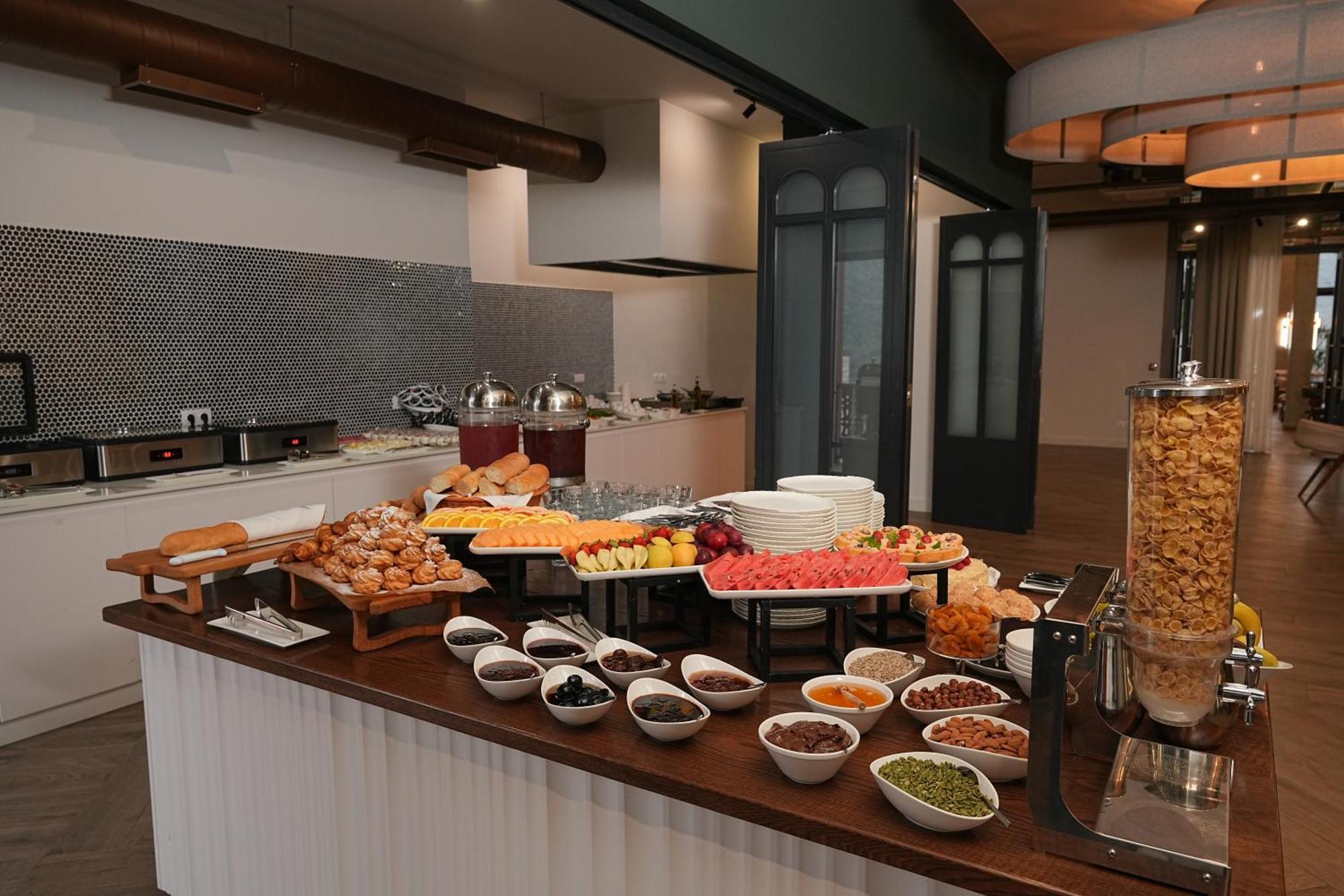 Dili Town Resort And Spa Dilijan Ngoại thất bức ảnh