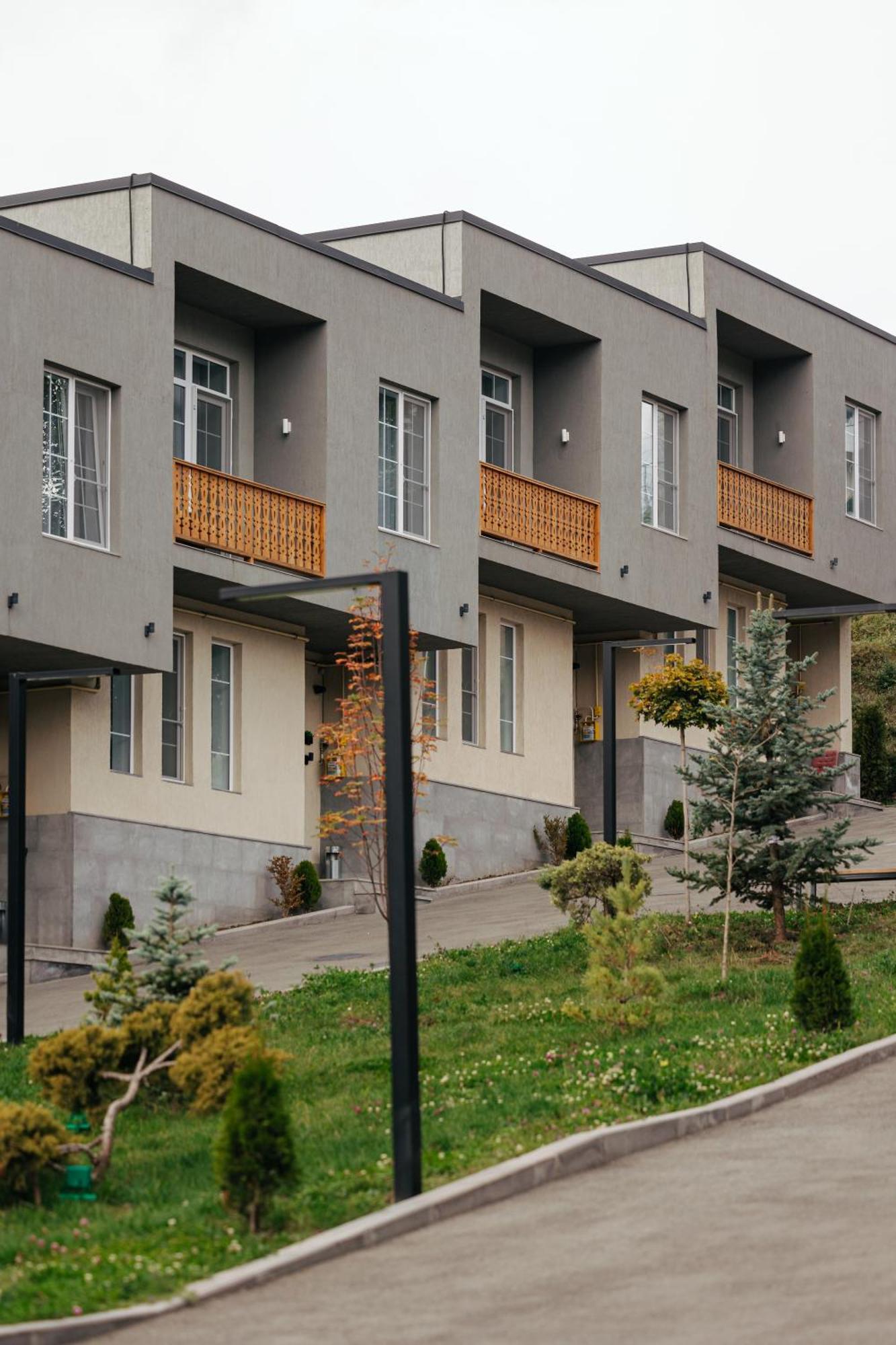 Dili Town Resort And Spa Dilijan Ngoại thất bức ảnh